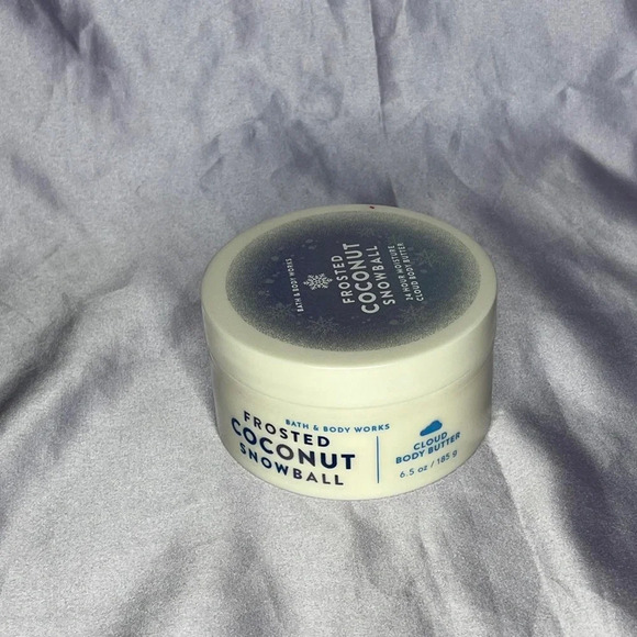 Bath & Body Works Frosted Coconut Snowball Cloud Body Butter 6.5 oz